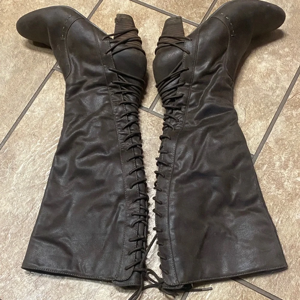 Slouchy Chocolate Brown Over the Knee Size 8 Decorated Boots Collegiate